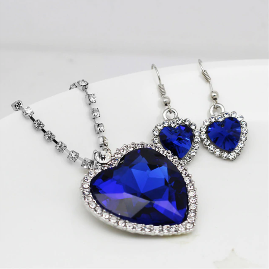 Collier Coeur de l'ocean + 2 Boucles d'oreilles Gratuites